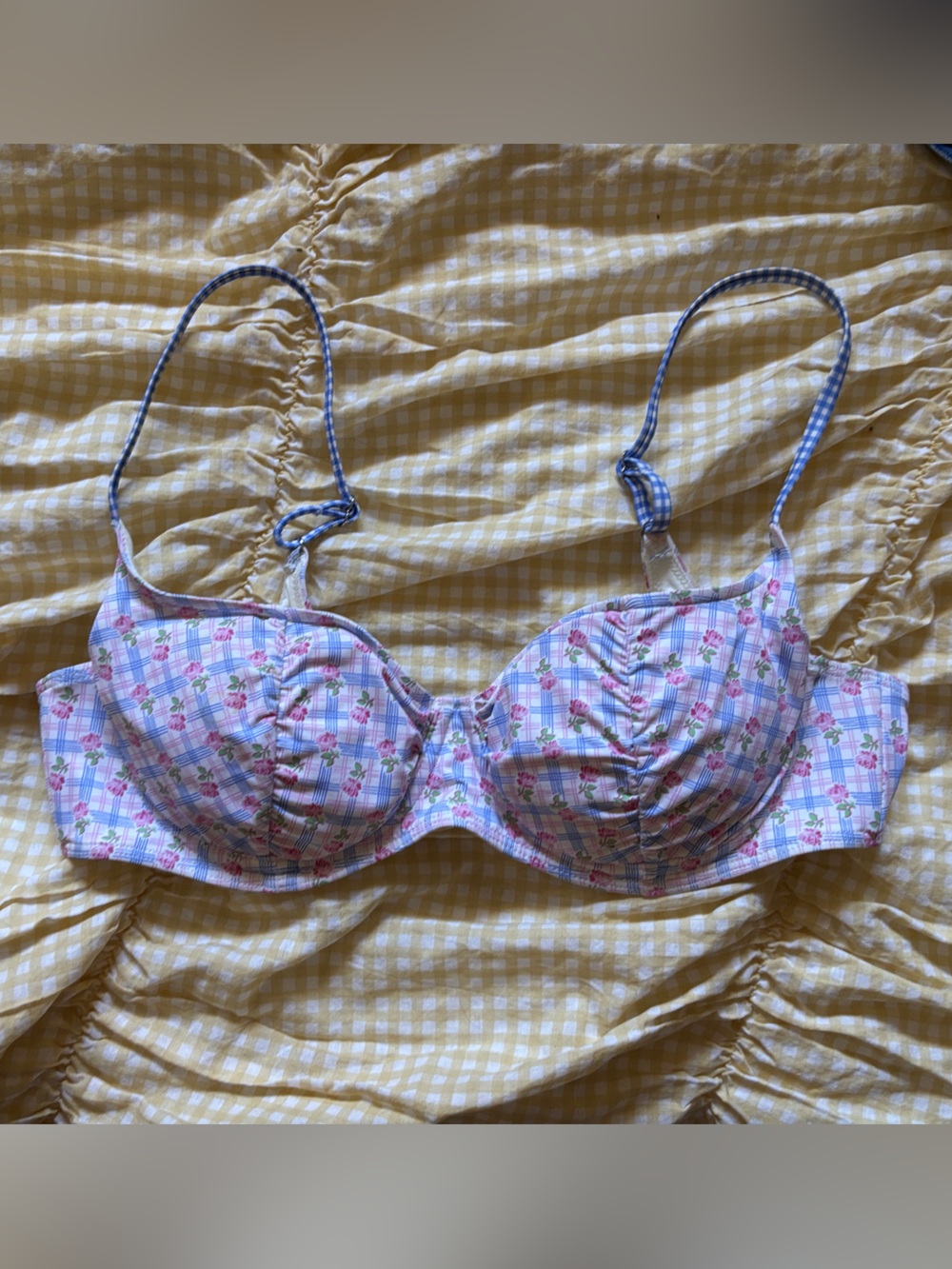 Frankie’s bikinis dean gingham floral bikini top size M